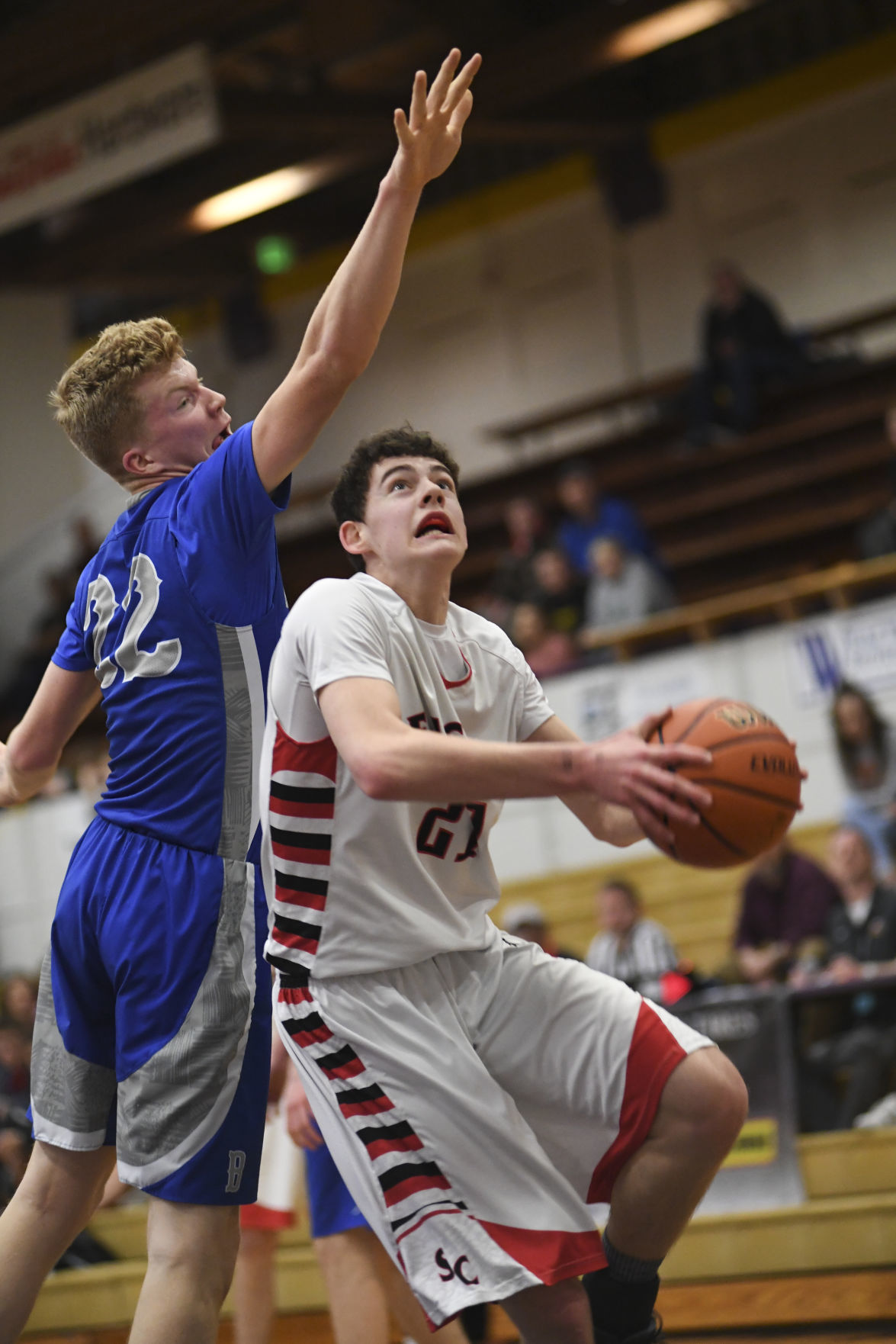 Santiam Christian falls to Blanchet Catholic, places fifth